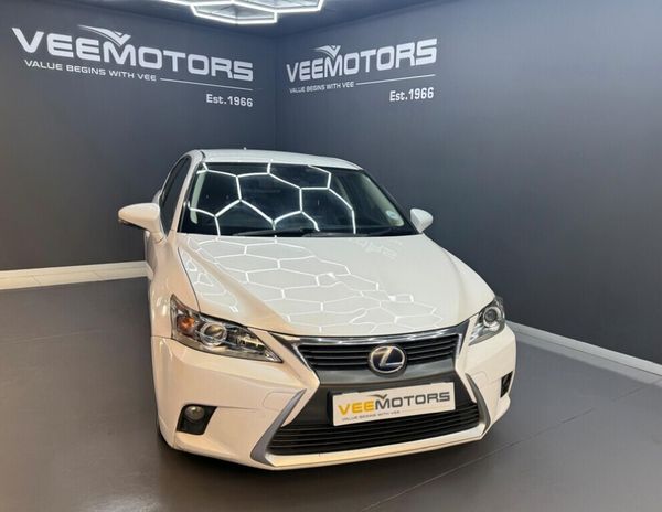 2014-Lexus-CT-200h-S-5-dr image:1