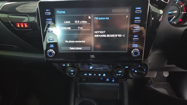 2024-Toyota-Hilux-28-GD-6-RB-Legend-4x4-Double-Cab-Auto-mHev image:15