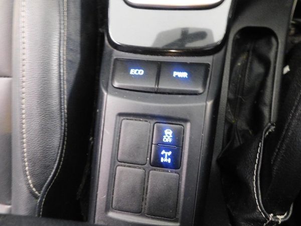 2023-Toyota-Fortuner-24-GD-6-Raised-Body-Auto image:12