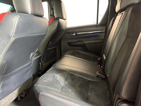 2023-Toyota-Hilux-28-GD-6-GR-S-4x4-Auto-Double-Cab image:3