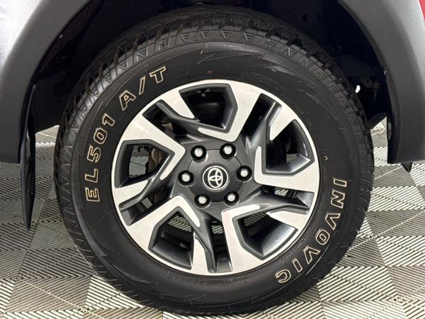 2023-Toyota-Hilux-28-GD-6-GR-S-4x4-Auto-Double-Cab image:4