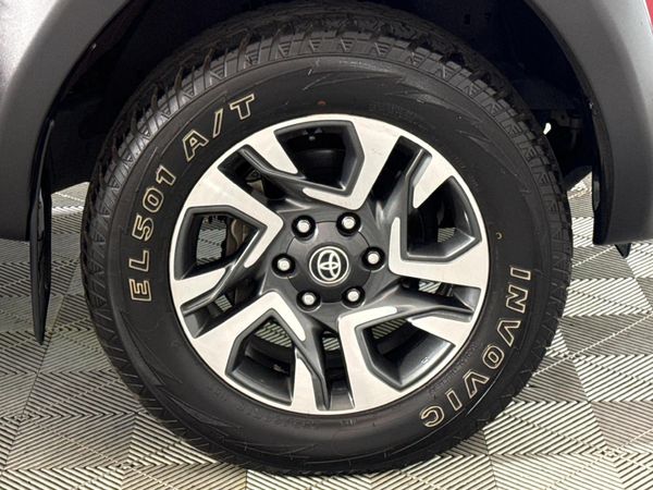 2023-Toyota-Hilux-28-GD-6-GR-S-4x4-Auto-Double-Cab image:5