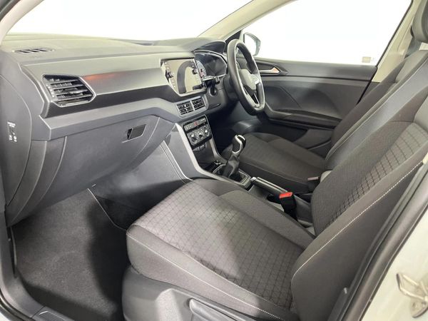 2024-Volkswagen-T-Cross-10-TSI-Comfortline image:8