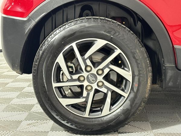 2022-Mahindra-XUV-300-12T-W8 image:7