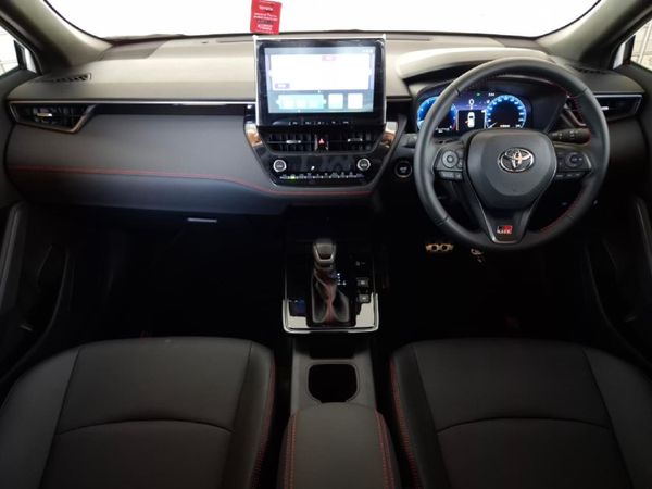 2026-Toyota-Corolla-Cross-18-GR-S-Hybrid image:15