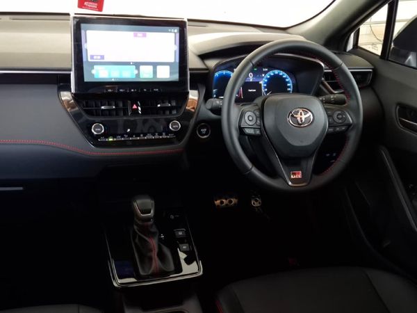 2026-Toyota-Corolla-Cross-18-GR-S-Hybrid image:18