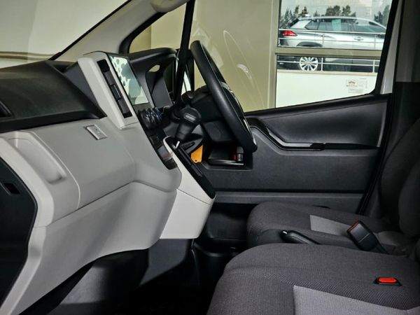 2026-Toyota-Quantum-28TD-LWB-Crewcab-Panel-Van-Auto image:9