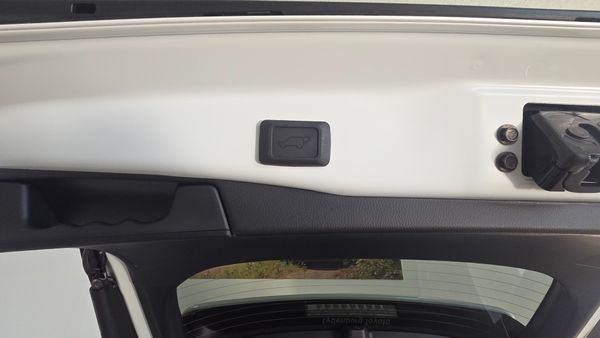 2025-Toyota-RAV4-Toyota-RAV4-25-VX-HEV-E-FOUR image:18