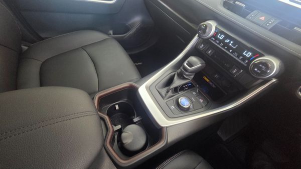 2025-Toyota-RAV4-Toyota-RAV4-25-VX-HEV-E-FOUR image:19