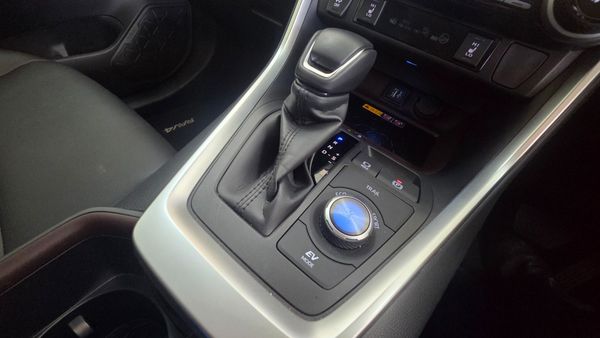 2025-Toyota-RAV4-Toyota-RAV4-25-VX-HEV-E-FOUR image:20