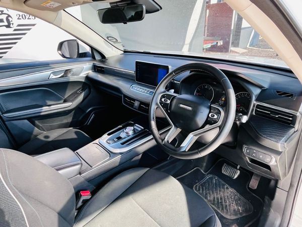 2022-Haval-Jolion-15T-Premium-Auto image:8