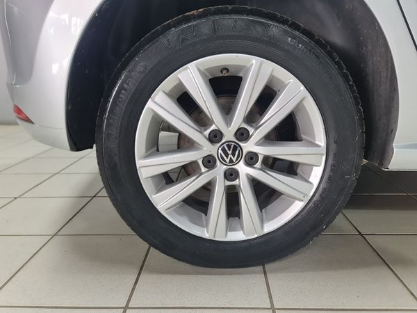 2021-Volkswagen-Polo-Vivo-14-Comfortline-5-dr image:9