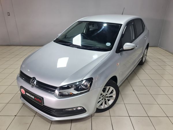 2021-Volkswagen-Polo-Vivo-14-Comfortline-5-dr image:1