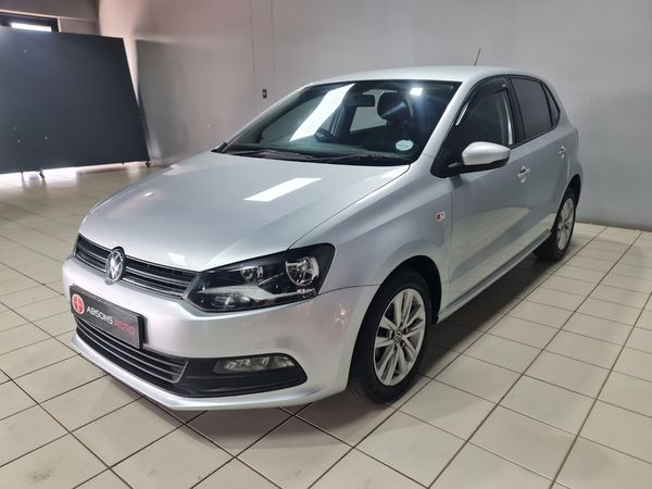 2021-Volkswagen-Polo-Vivo-14-Comfortline-5-dr image:4
