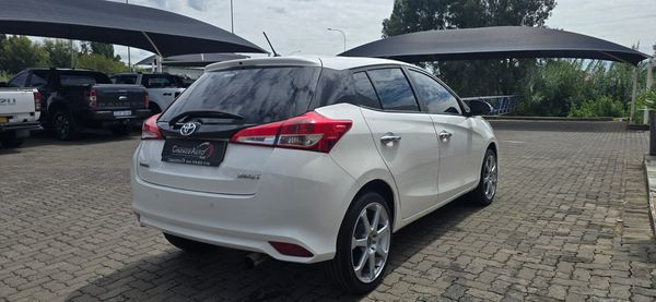 2020-Toyota-Yaris-15-XS-5-dr image:7