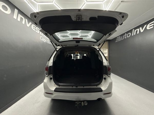 2015-Toyota-Fortuner-30-D-4D-4x4-Auto image:16