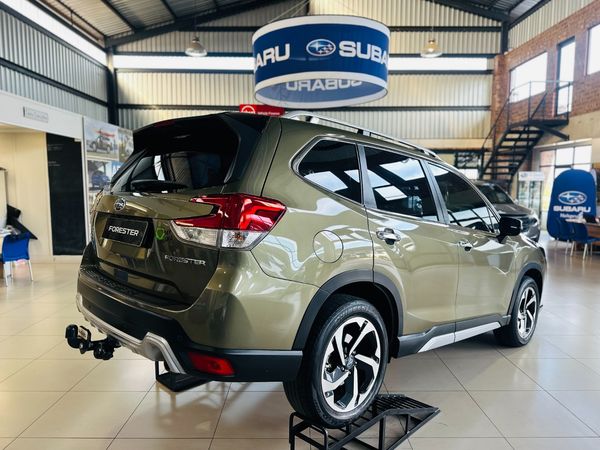 2025-Subaru-Forester-20i-S-ES-Auto image:3