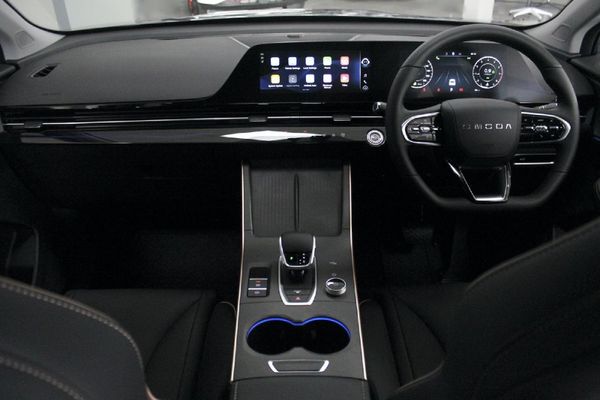 2026-Omoda-C5-15T-Luxury-X image:9