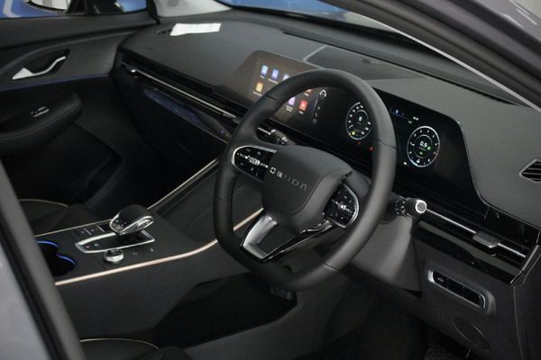 2026-Omoda-C5-15T-Luxury-X image:10