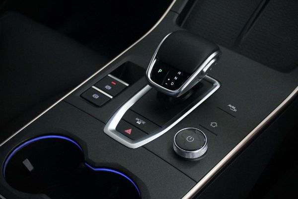 2026-Omoda-C5-15T-Luxury-X image:11