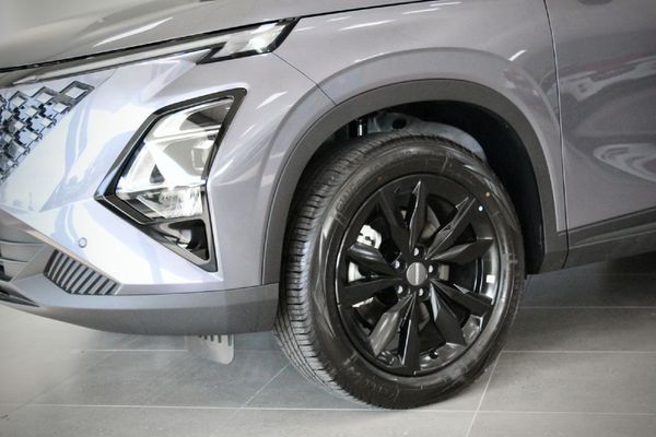 2026-Omoda-C5-15T-Luxury-X image:4