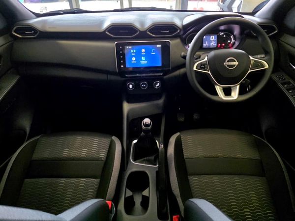 2026-Nissan-Magnite-10-Visia image:18