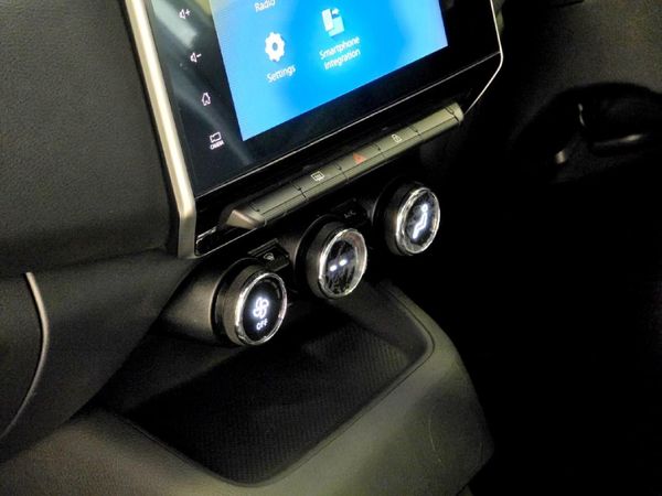 2026-Nissan-Magnite-10-Visia image:21