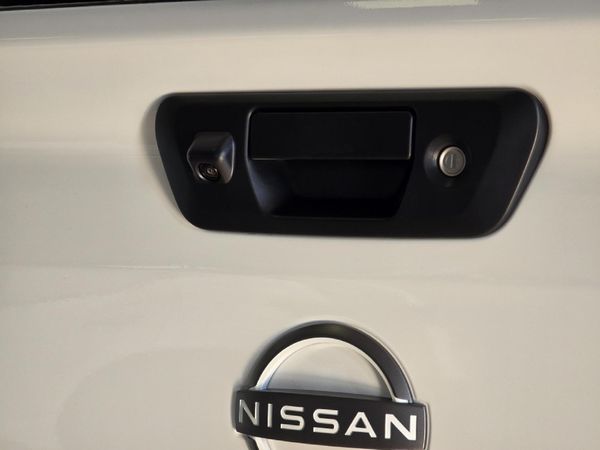 2026-Nissan-Navara-25DDTi-Stealth-Auto image:13