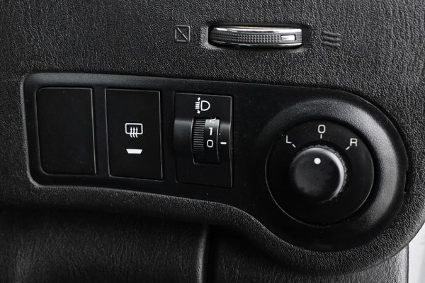 2023-Mahindra-Pik-Up-22-mHawk-S11-Storm-4x4-Auto-Double-Cab image:21