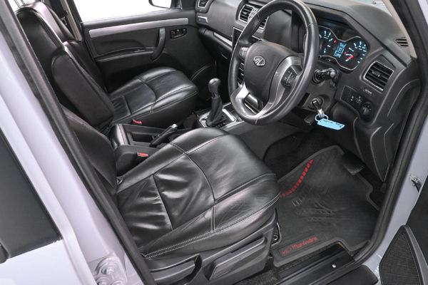 2023-Mahindra-Pik-Up-22-mHawk-S11-Storm-4x4-Auto-Double-Cab image:6