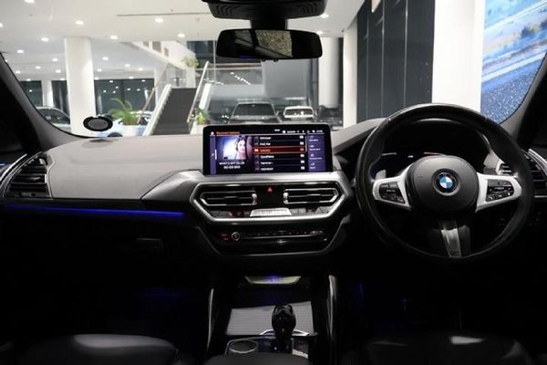 2023-BMW-X4-xDrive20d-M-Sport image:10