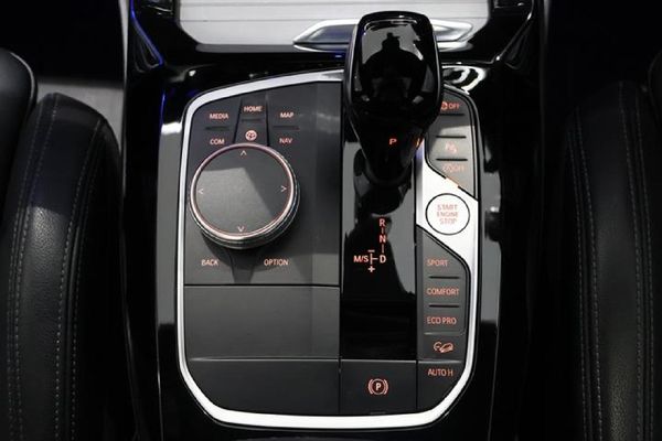 2023-BMW-X4-xDrive20d-M-Sport image:11