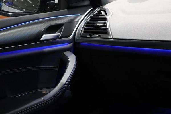 2023-BMW-X4-xDrive20d-M-Sport image:12
