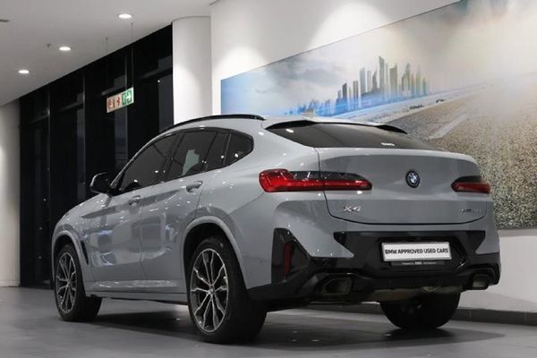 2023-BMW-X4-xDrive20d-M-Sport image:3