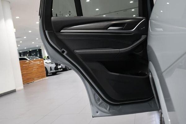 2023-BMW-X4-xDrive20d-M-Sport image:6