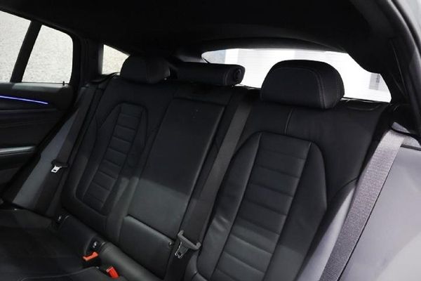 2023-BMW-X4-xDrive20d-M-Sport image:8