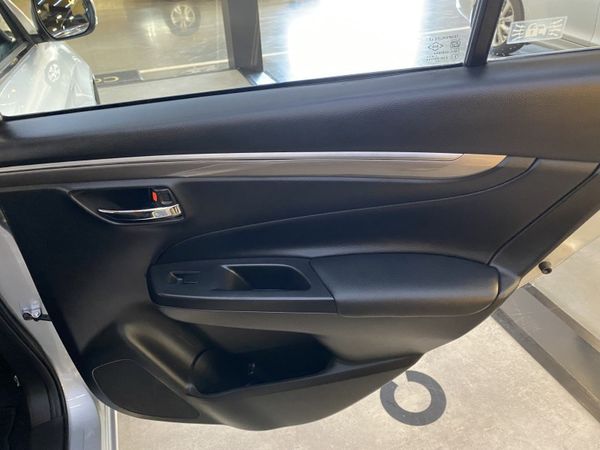 2023-Suzuki-Ciaz-15-GLX-Auto image:11