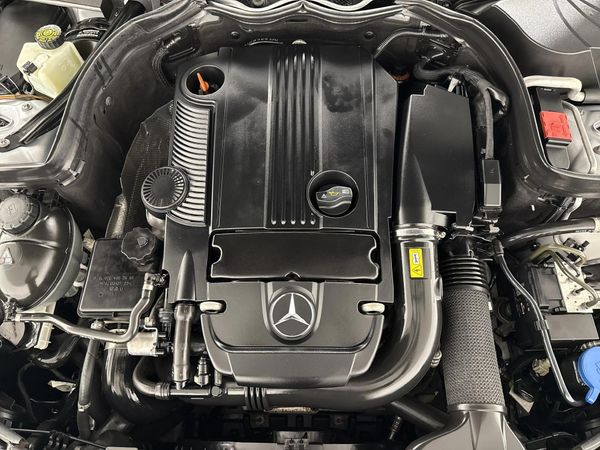2012-Mercedes-Benz-C-Class-C-180-BE-Classic-Auto image:13