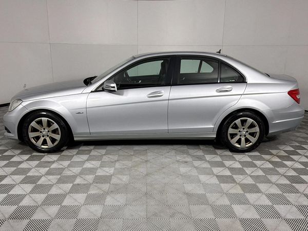 2012-Mercedes-Benz-C-Class-C-180-BE-Classic-Auto image:19