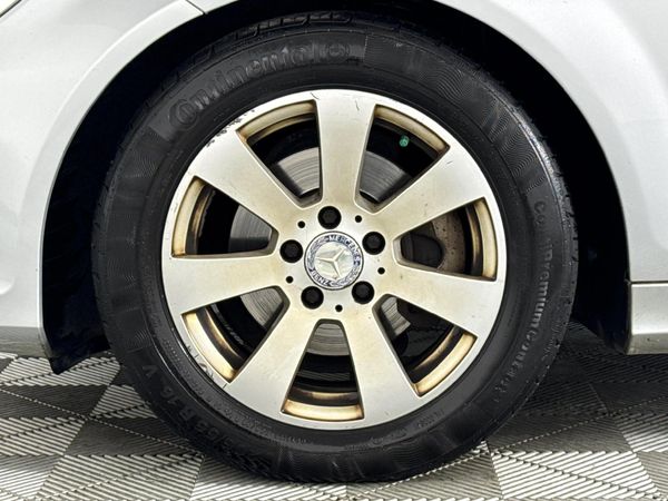 2012-Mercedes-Benz-C-Class-C-180-BE-Classic-Auto image:4