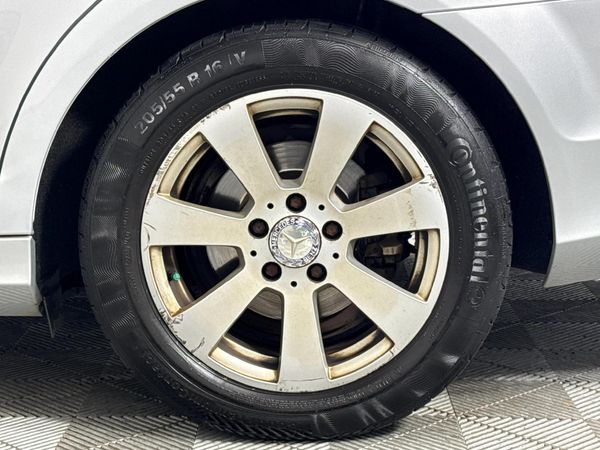 2012-Mercedes-Benz-C-Class-C-180-BE-Classic-Auto image:6