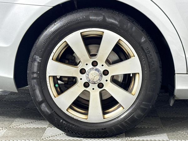 2012-Mercedes-Benz-C-Class-C-180-BE-Classic-Auto image:7