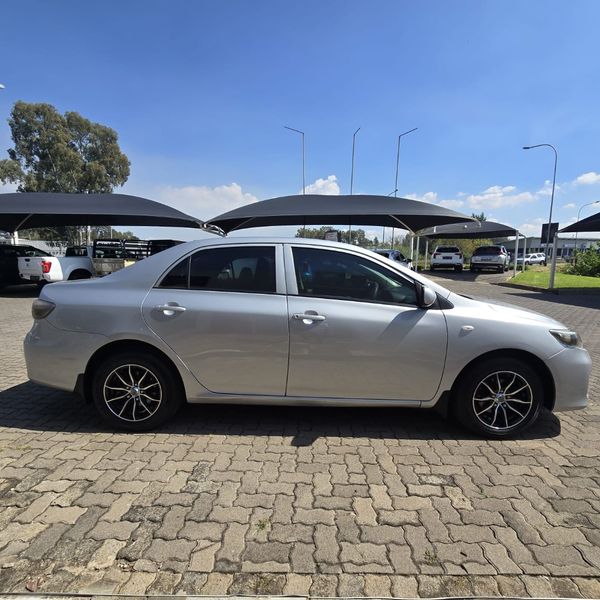 2017-Toyota-Corolla-Quest-16 image:3