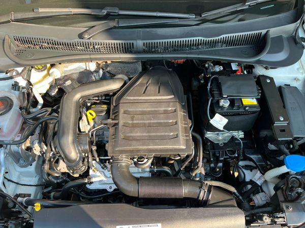 2019-Volkswagen-Polo-10-TSI-Comfortline image:13