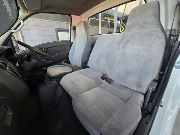 2014-Hyundai-H100-Bakkie-26D-Dropside image:9
