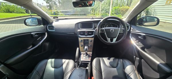2017-Volvo-V40-CC-D3-Inscription-Auto image:10