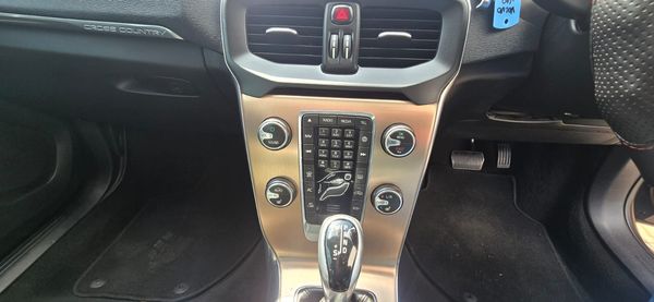 2017-Volvo-V40-CC-D3-Inscription-Auto image:14