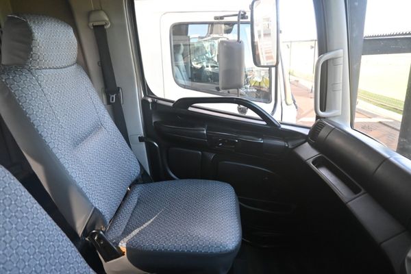 2015-Hino-500-1626-Lwb-Fc-Cc image:9