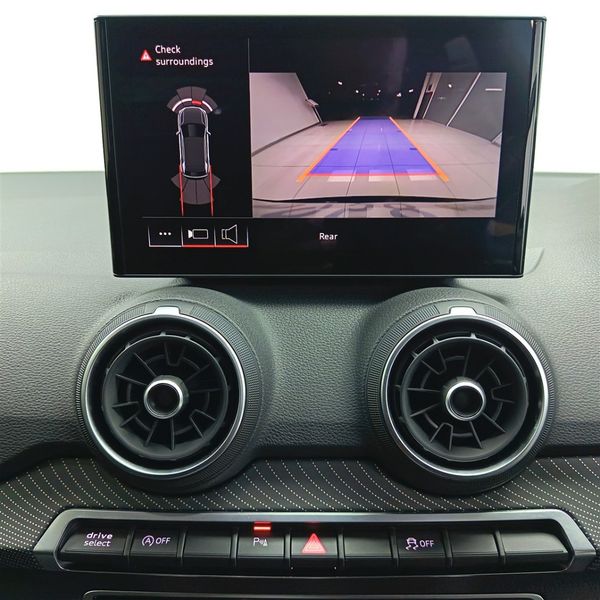 2026-Audi-Q2-35TFSI-Black-Edition image:24