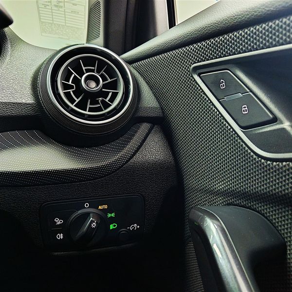 2026-Audi-Q2-35TFSI-Black-Edition image:30